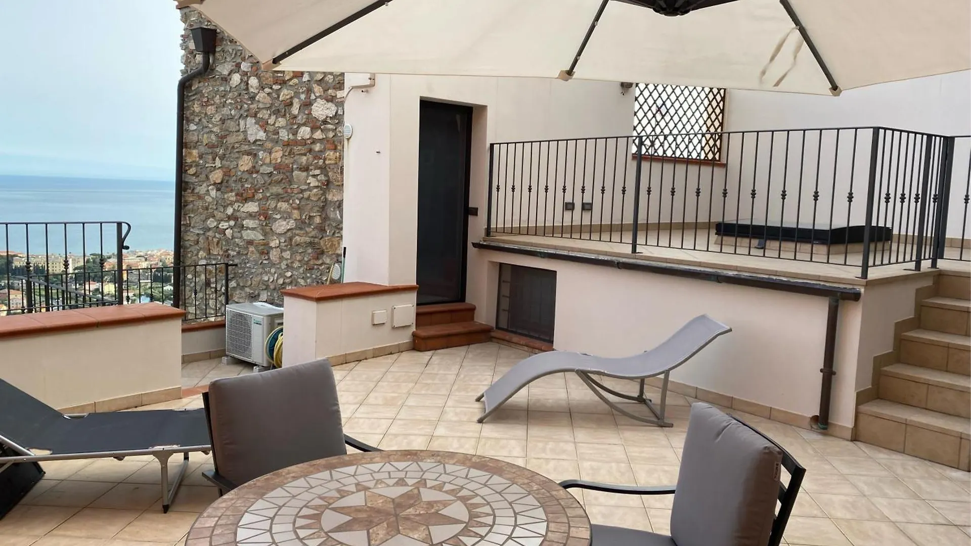 Apartman Maison Paradiso: Charme E Relax A Pietra Ligure